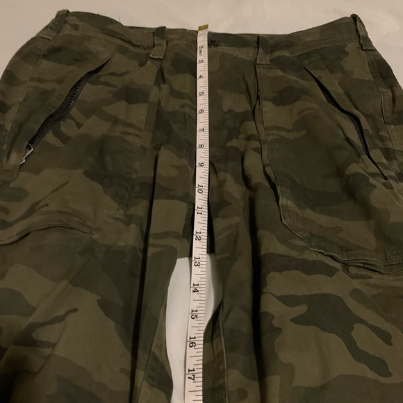 Abercrombie & Fitch Camouflage 4-Pocket Pants - Picture 5 of 7